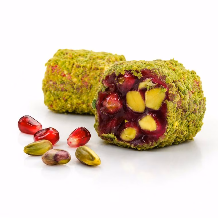 Gül Yaprağı Kaplı Limon Aromalı Bademli Lokum