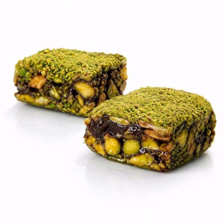 Toz Fıstık Kaplı Fıstıklı Baklava Lokum